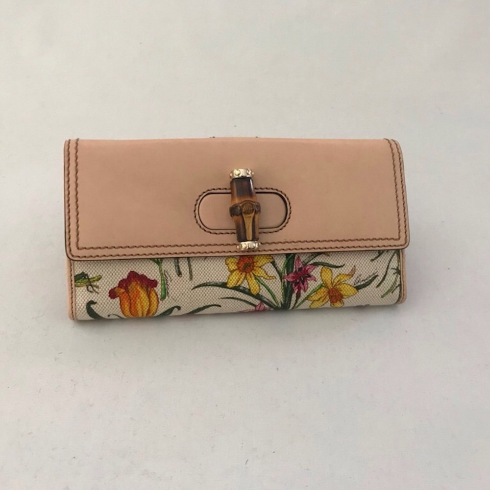 Gucci limited collection flora wallet